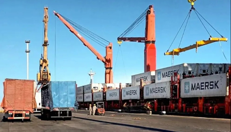 Paro de camiones frena la exportación de fruta del Valle a San Antonio Oeste
