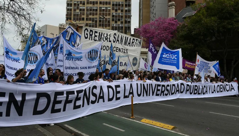 Las universidades públicas marcharán el 12 de mayo por fondos, salarios y becas