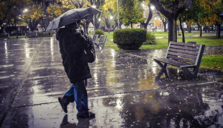 Viedma tras la lluvia: baja el agua, pero siguen las complicaciones