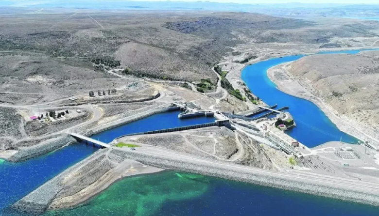 Río Negro busca cobrar un canon por el agua de las represas