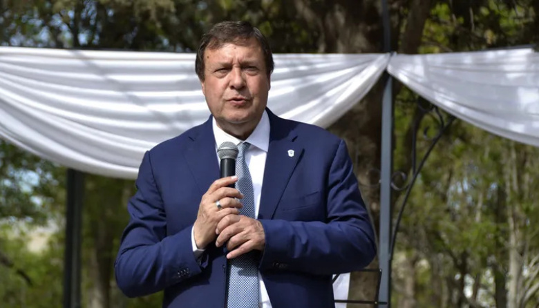 Los sueldos que incomodan a Weretilneck: exfuncionarios y operadores bajo el paraguas de la Legislatura