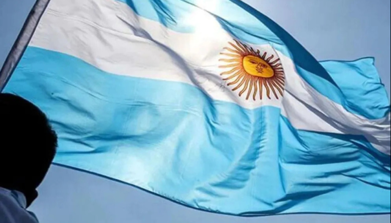 El río Negro se vestirá de celeste y blanco con una travesía náutica