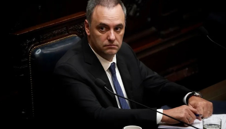 Adorni deja de ser vocero en medio del escándalo por los USD 500.000 no declarados