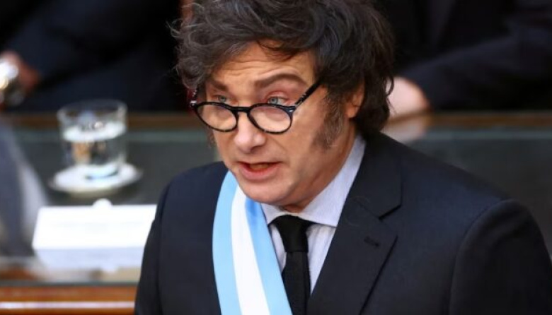 Anulan el DNU que pasaba la ciudadanía argentina a Migraciones