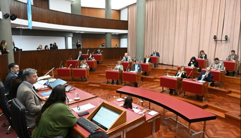Chubut habilitó la reelección indefinida de intendentes