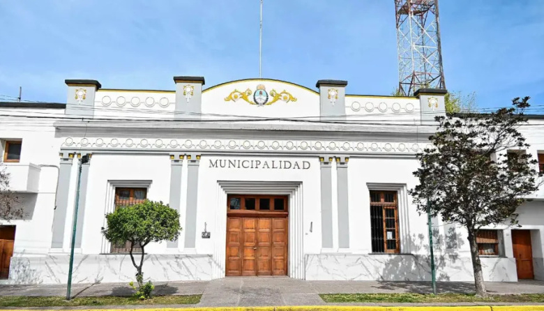 Figueroa asumió en Allen y crece la crisis municipal