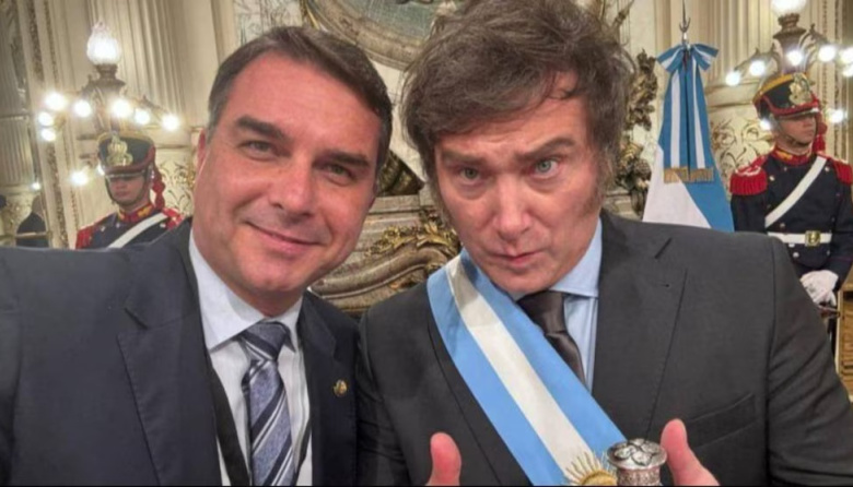 Milei viajó a San Pablo para apoyar a Flávio Bolsonaro