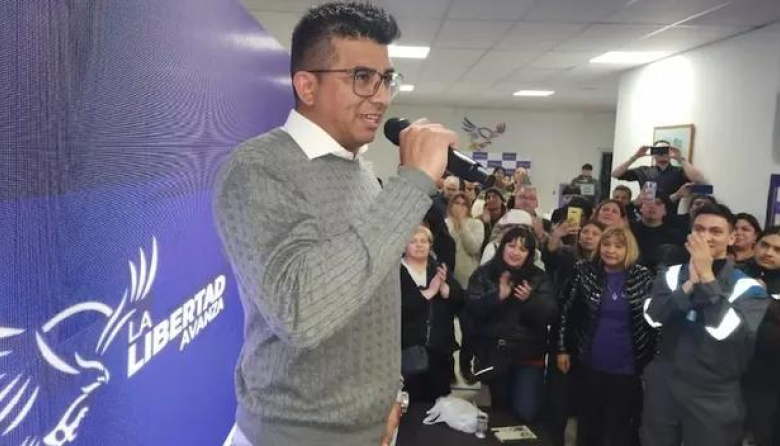 Jairo Guzmán acelera el armado de La Libertad Avanza en Santa Cruz y se posiciona para disputar la gobernación