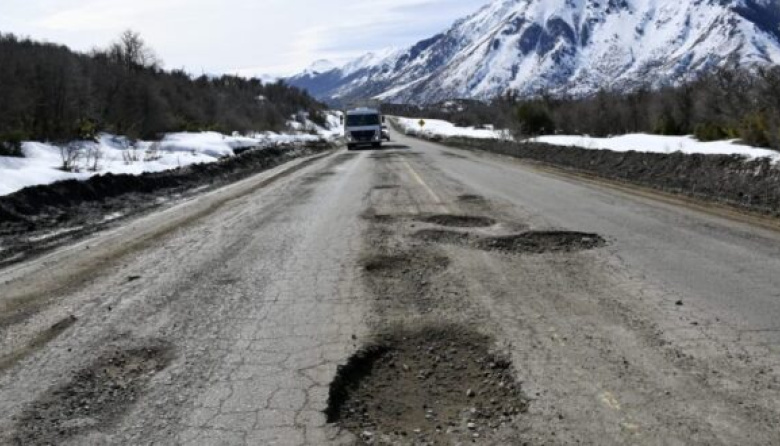 Ruta 40 en crisis: crece el reclamo a Weretilneck para que enfrente a Nación por el abandono de la cordillera