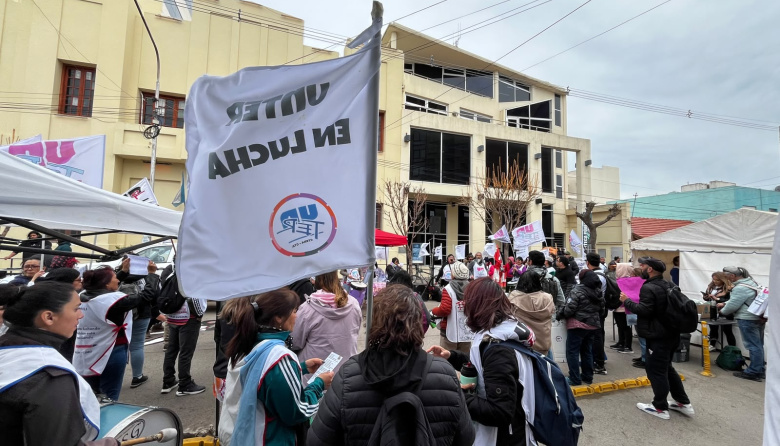 Legislatura de Río Negro: qué se aprobó en una sesión marcada por el conflicto con los gremios
