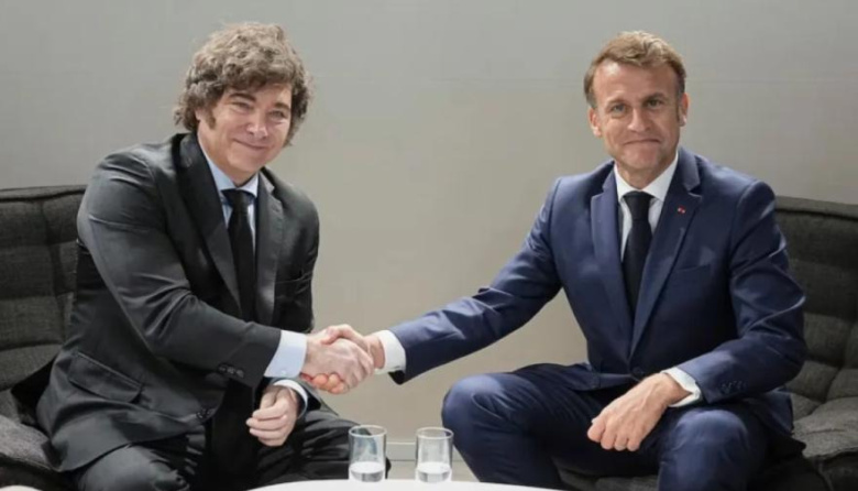Milei desembarca en París con 13 gobernadores y una agenda centrada en inversiones