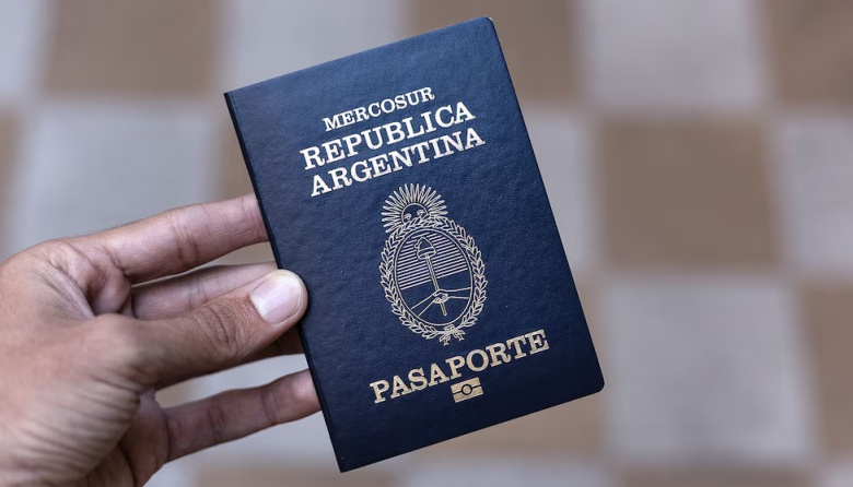 Ciudadanía por inversión: las dudas que genera el nuevo esquema de Milei