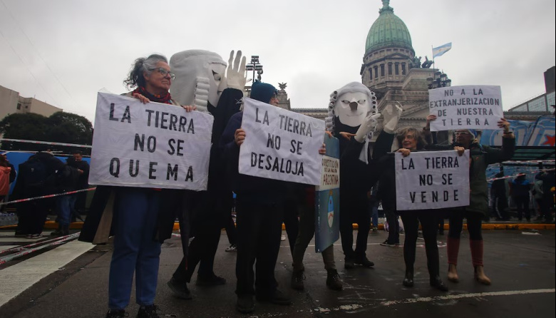 Tierras en manos extranjeras: Milei negocia un límite del 15% para evitar una derrota en el Congreso