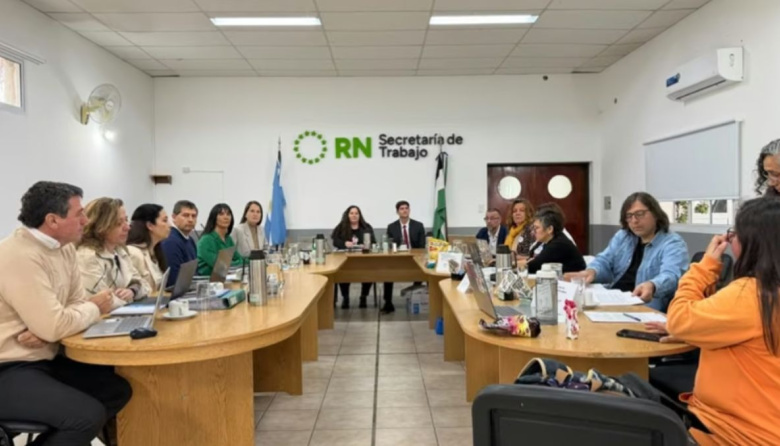UnTER rechazó el aumento salarial del 4,18% y llevará el debate a las asambleas