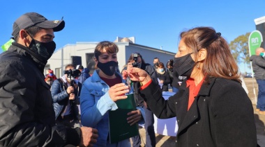El Gobierno y la UOCRA entregaron 25 nuevas viviendas