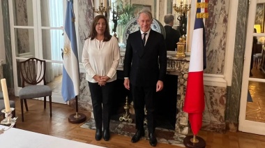 Arabela Carreras estuvo reunida con el embajador argentino en Francia
