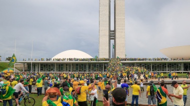 Denuncian protección militar de los manifestantes que tomaron las sedes de los tres poderes en Brasilia