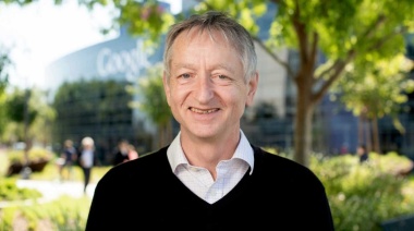 El padrino de la inteligencia artificial, Geoffrey Hinton, decidió abandonar Google y alerta sobre los peligros de las nuevas tecnologias