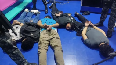 Un grupo de hombres armados secuestró en vivo a empleados de un canal televisivo de Ecuador