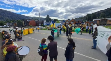 Incertidumbre y marcha ante inminente despidos en Parques Nacionales