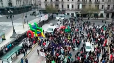 El Congreso blindado y bajo presión: marcha masiva y sesión caliente por jubilaciones, discapacidad y salud