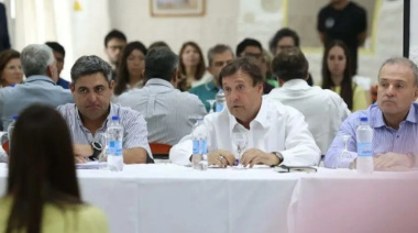 Weretilneck defiende a los médicos residentes y cuestiona duramente al Gobierno Nacional: “La precarización laboral disfrazada de libertad”