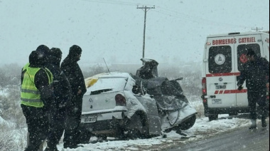 Abrazo simbólico en Catriel: la comunidad exige justicia y obras tras la tragedia en la Ruta 151