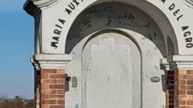 Indignación en la comunidad católica por vandalismo a la Virgen del puente Ferrocarretero en Patagones