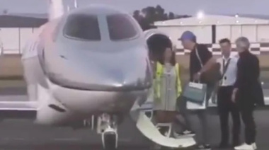 El piloto del vuelo privado contradijo a Manuel Adorni y complica su situación judicial