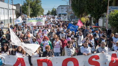 Paro docente en Santa Cruz: ADOSAC convoca un paro y movilización a 72 horas