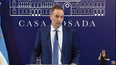 Adorni se alista para rendir cuentas ante el congreso en un clima caótico