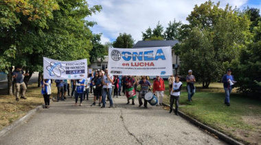Crece la protesta por despidos en la CNEA de Bariloche