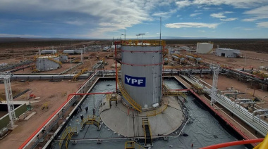 Río Negro: YPF impulsa 12 nuevos pozos en Vaca Muerta para abastecer Argentina LNG