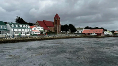 Islas Malvinas: salmonicultura, calamar y una nueva disputa por los recursos del Atlántico Sur