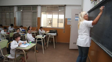 Río Negro queda entre los peores salarios docentes de la Patagonia: el changuito se lleva el 68,6%
