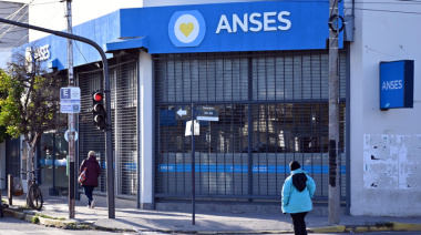 Jubilaciones docentes en Río Negro: ANSES reclama aportes y hay demoras