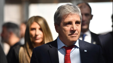 Caputo consigue respaldo financiero de EE.UU., pero el FMI presiona por una reforma impositiva