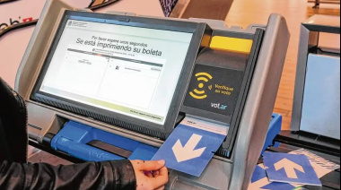 Figueroa destina $6.100 millones al voto electrónico para las elecciones de 2027