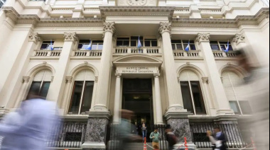 Escándalo por el oro: piden allanar el Banco Central e investigar posibles comisiones millonarias
