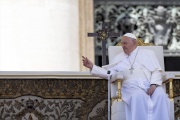 El Papa Francisco confirmó que espera viajar al país "en noviembre o a principios del año que viene"
