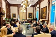 Petovello se volvió a ausentar de la reunión de gabinete en el medio de los rumores
