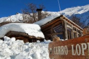 Bariloche: sigue la busqueda de una persona por la avalancha del Cerro López