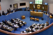 En extraordinarias, la Legislatura trata el Presupuesto y otros importantes proyectos