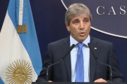 Caputo sigue hipotecando al país: colocó unos $9 billones con super tasas de hasta el 65% y no logró cubrir todos los vencimientos