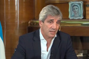 Demencial: Luis Caputo “pasa la gorra” en el Estado para sostener deuda espiral que no para de crecer
