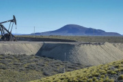Chubut avanza en su “Vaca Muerta del sur”: autorizan cuatro nuevos pozos shale en la formación D-129