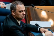 La Justicia investiga refacciones por US$ 245 mil en la casa de Adorni