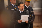 Allen al límite: más de 3.200 firmas buscan destituir a Román