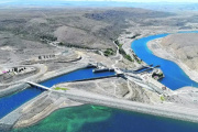 Río Negro busca cobrar un canon por el agua de las represas