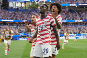Estados Unidos goleó a Paraguay y Brasil prepara su debut ante Marruecos